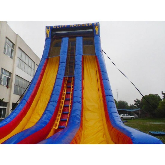 Einflatables Cliff Hanger